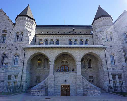 Kanada Queen’s University	